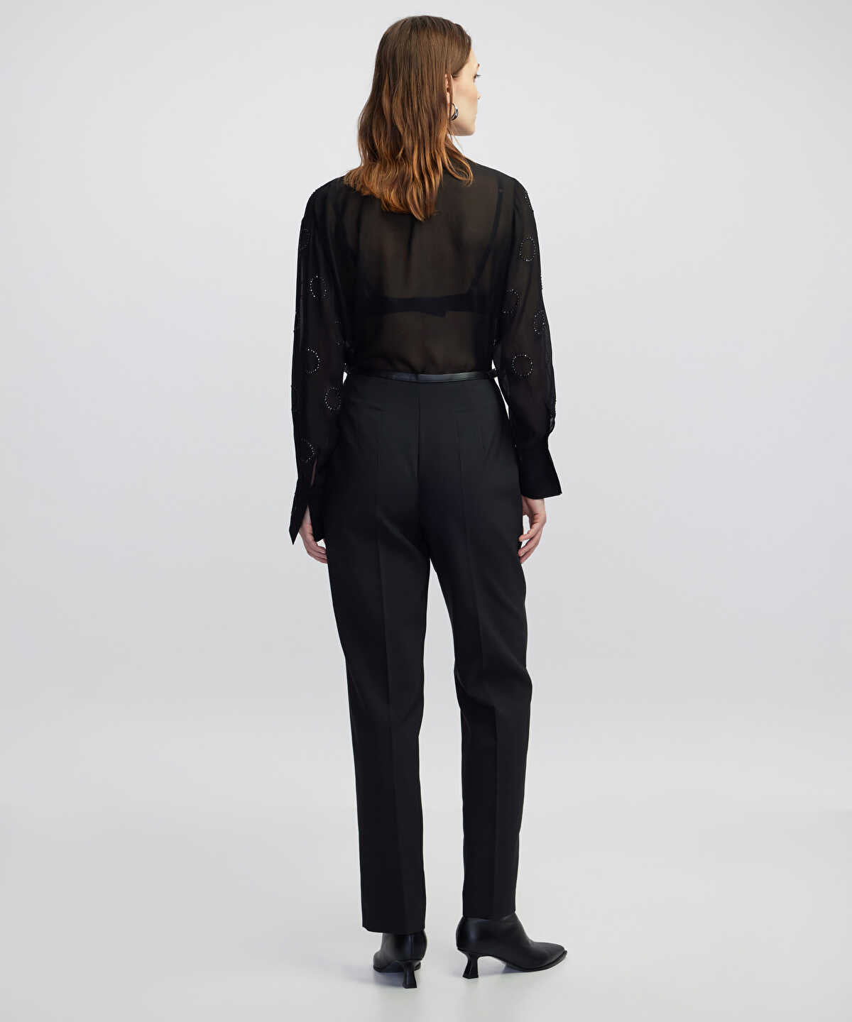 Belted Carrot Fit Trousers