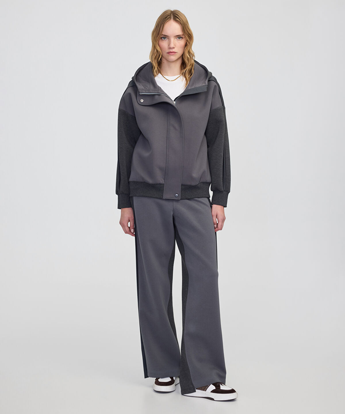 Color-Block Wide-Leg Trousers