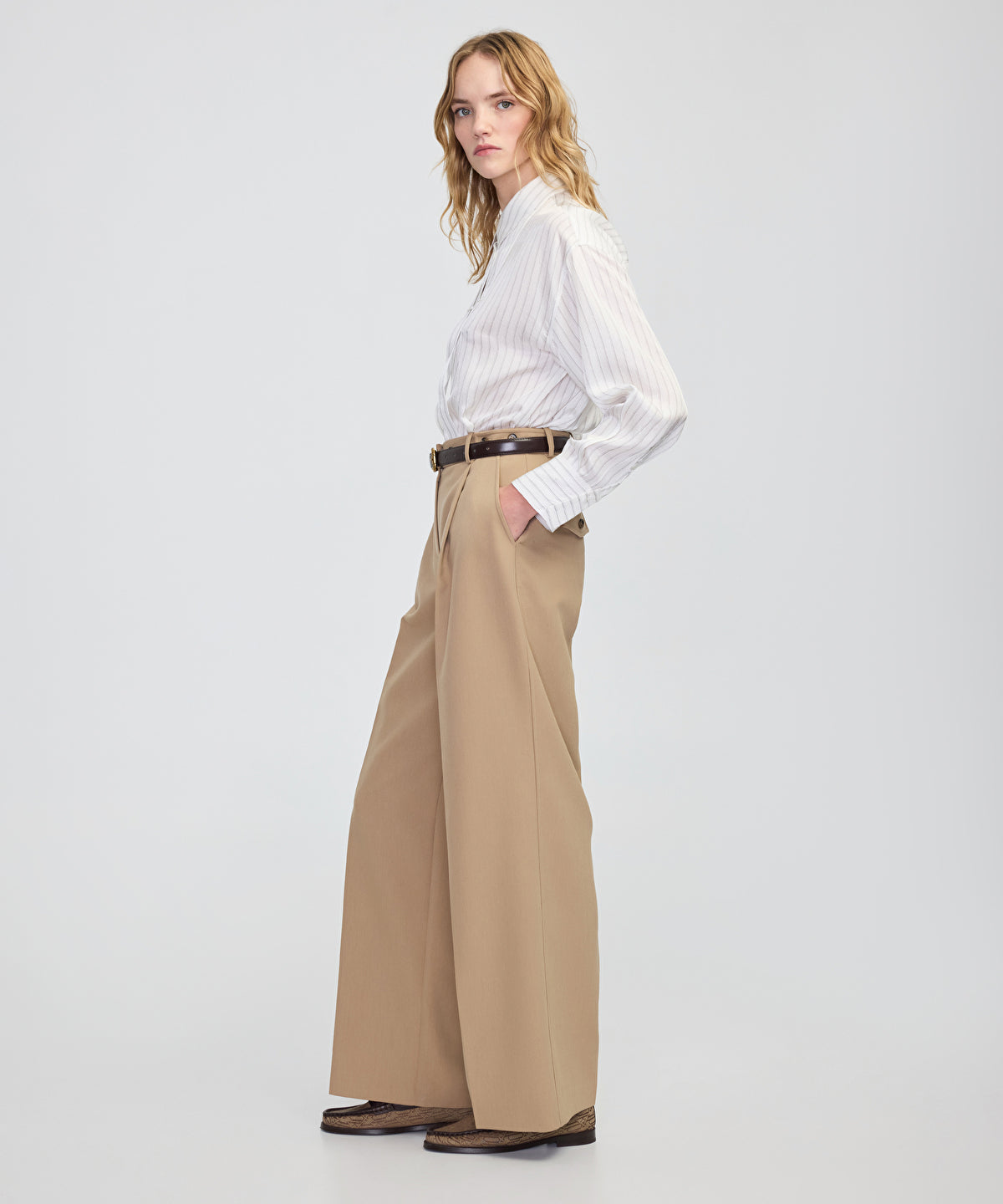 Buttoned Wide-Leg Trousers