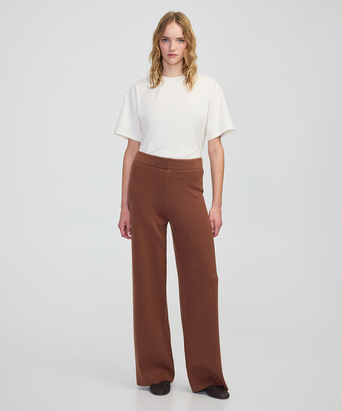 Wide-Leg Knit Trousers with Elastic Waist