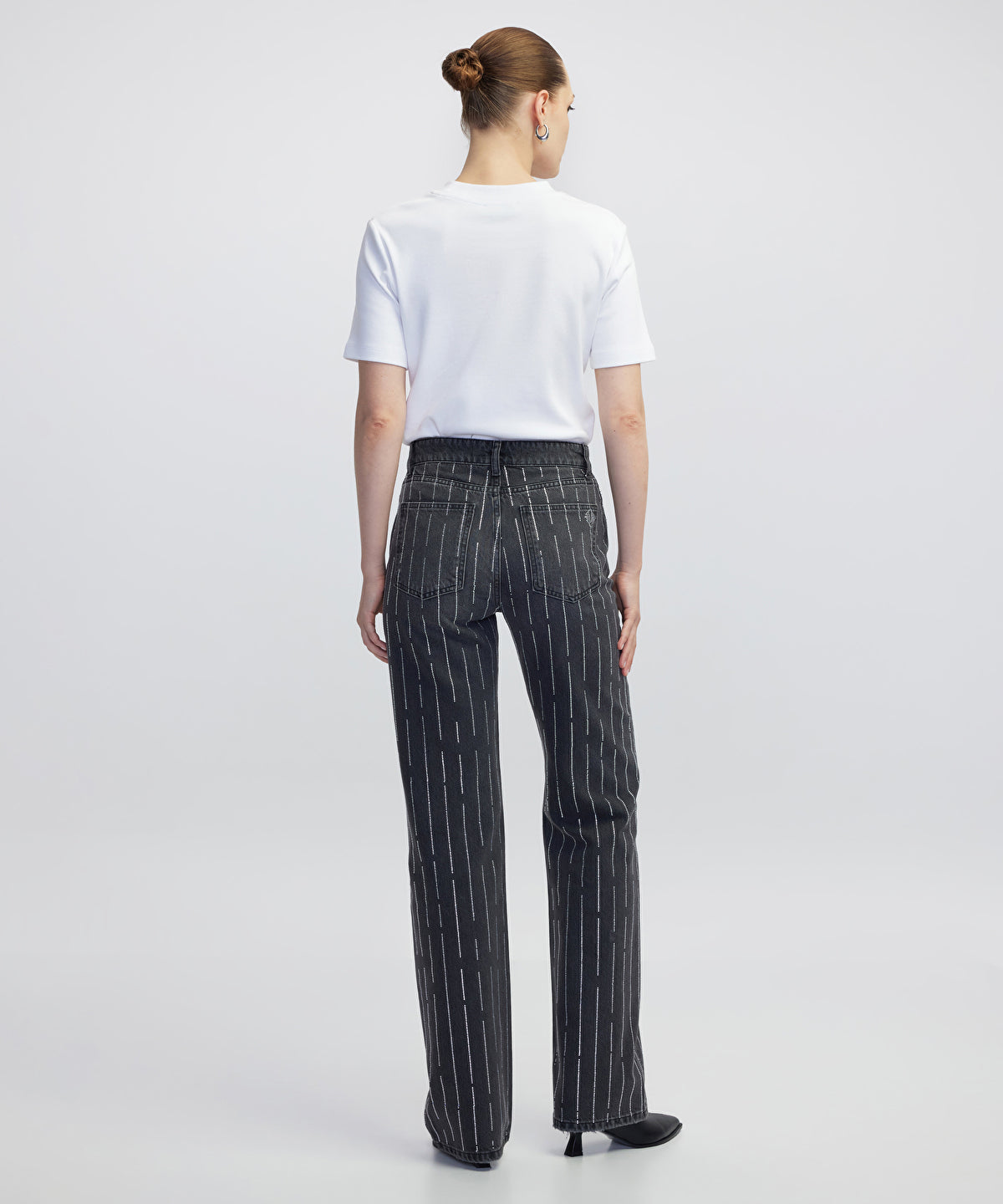 Zoomed Embellished Wide-Leg Jeans