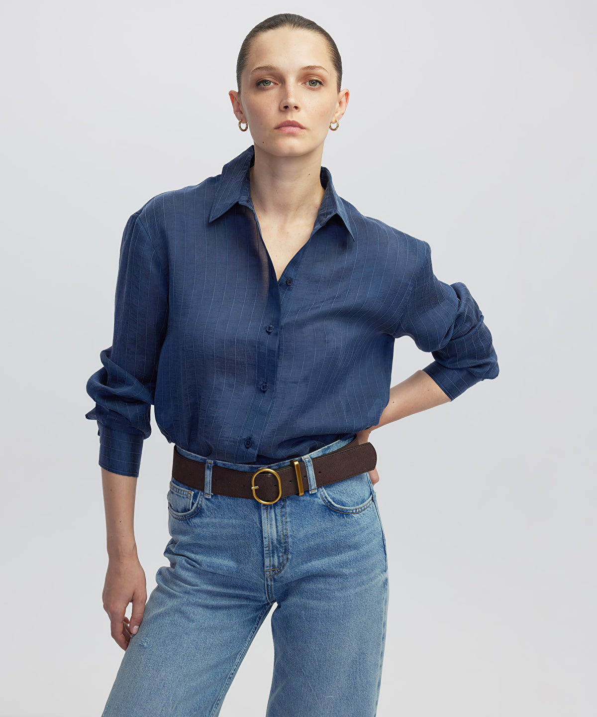 Adjustable Back Hem Shirt