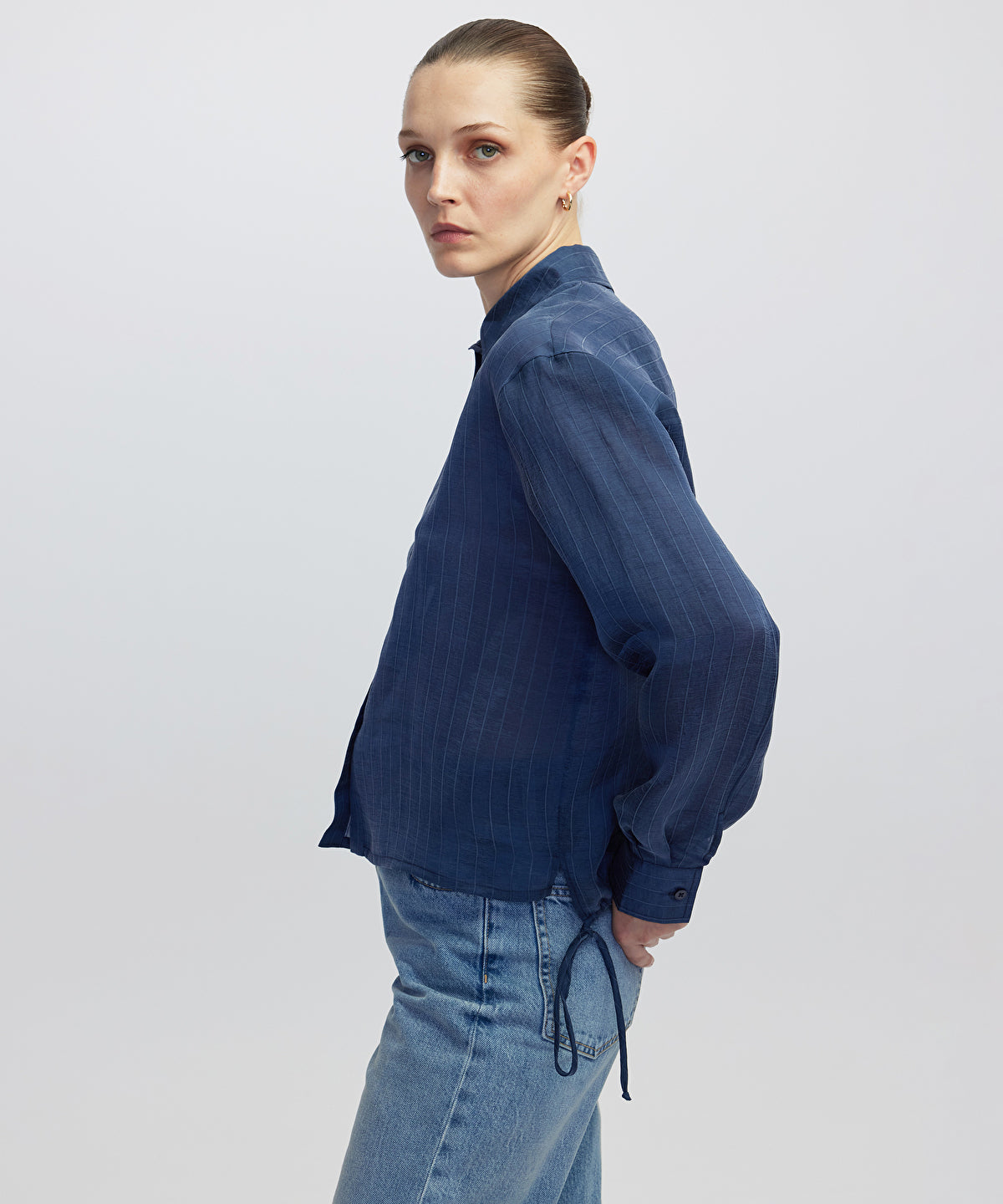 Adjustable Back Hem Shirt