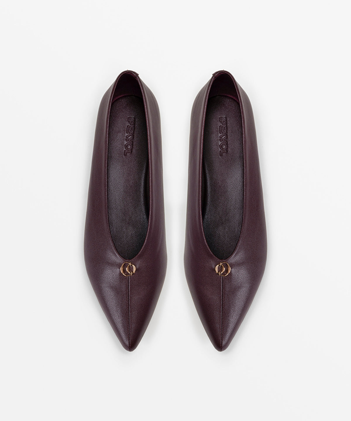 Pointed-Toe Leather-Effect Flats