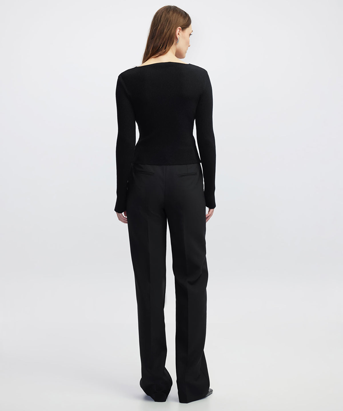Zoomed KNITWEAR