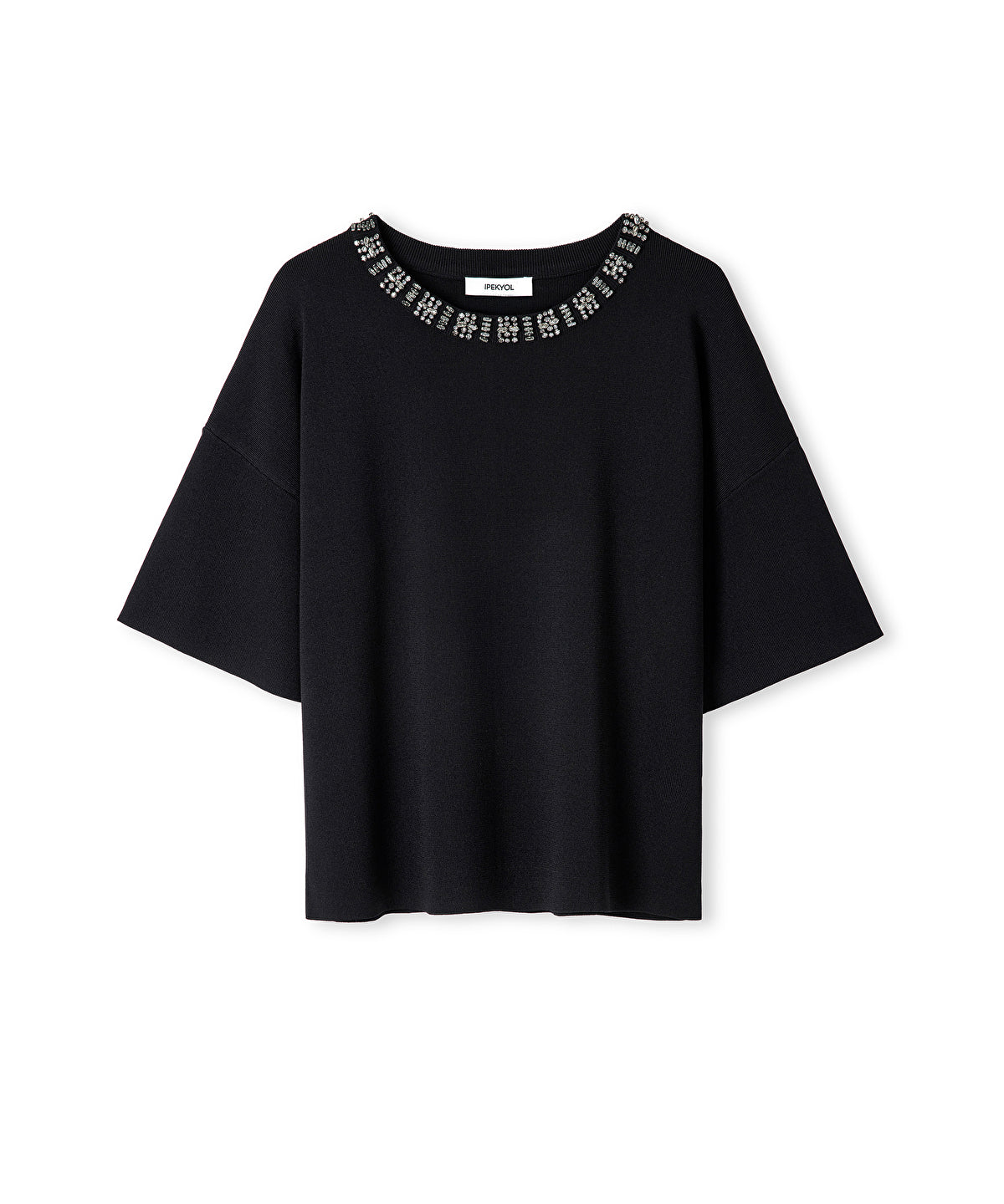 Zoomed KNITWEAR
