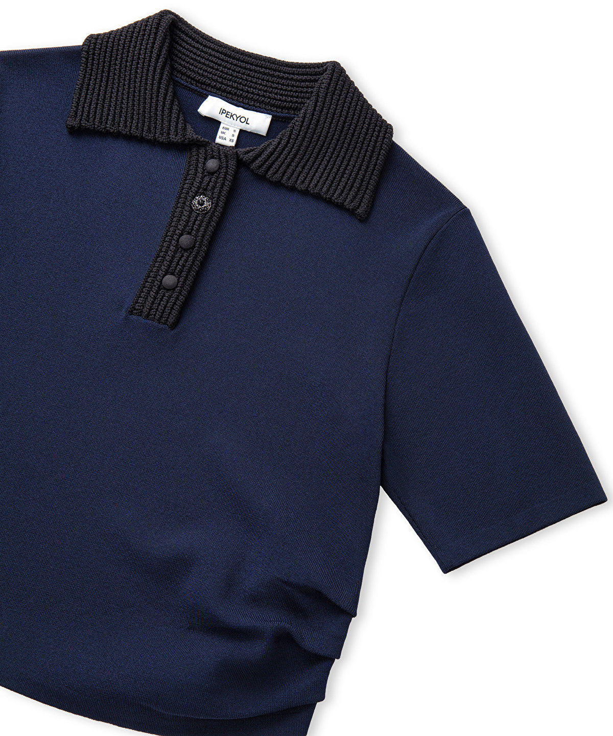 Zoomed KNITWEAR