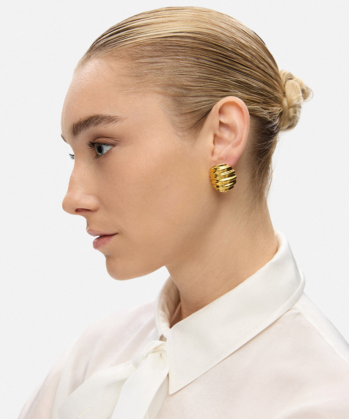 Zoomed EARRINGS