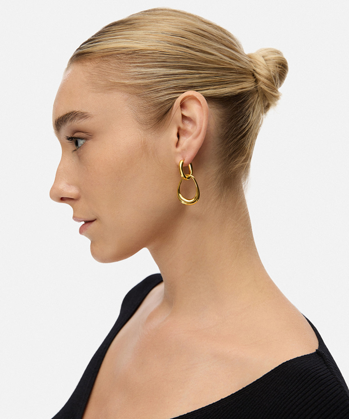 Zoomed EARRINGS