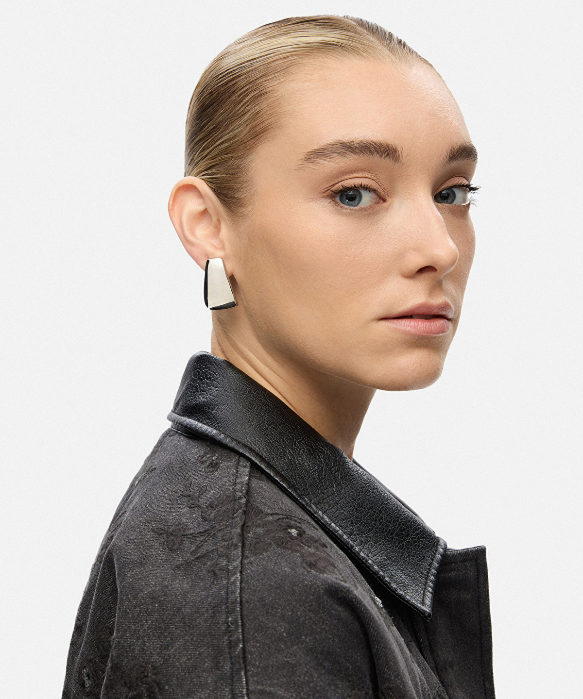 Zoomed EARRINGS