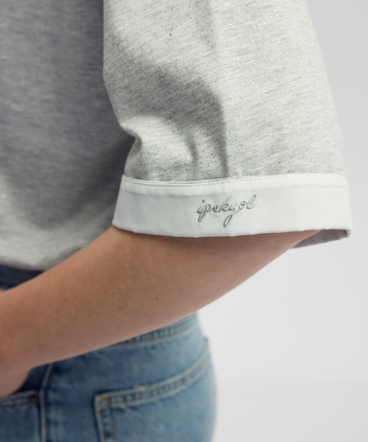 Zoomed Embroidered T-Shirt