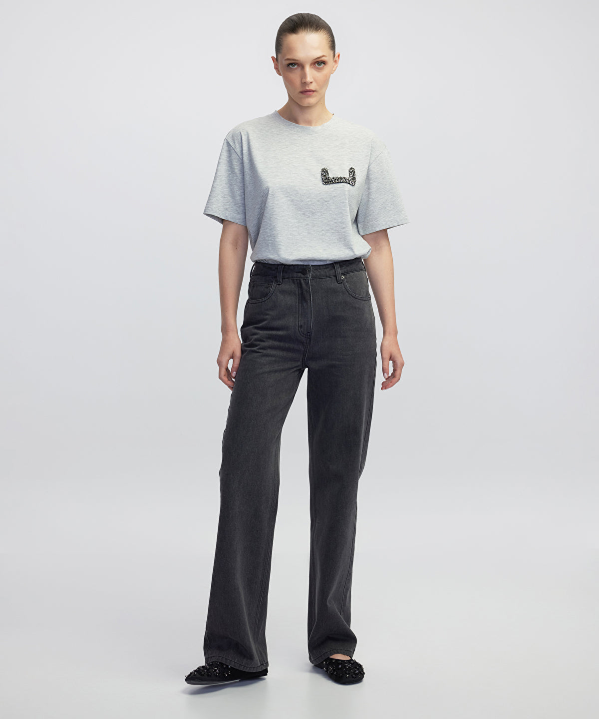 Zoomed Basic T-Shirt with Applique
