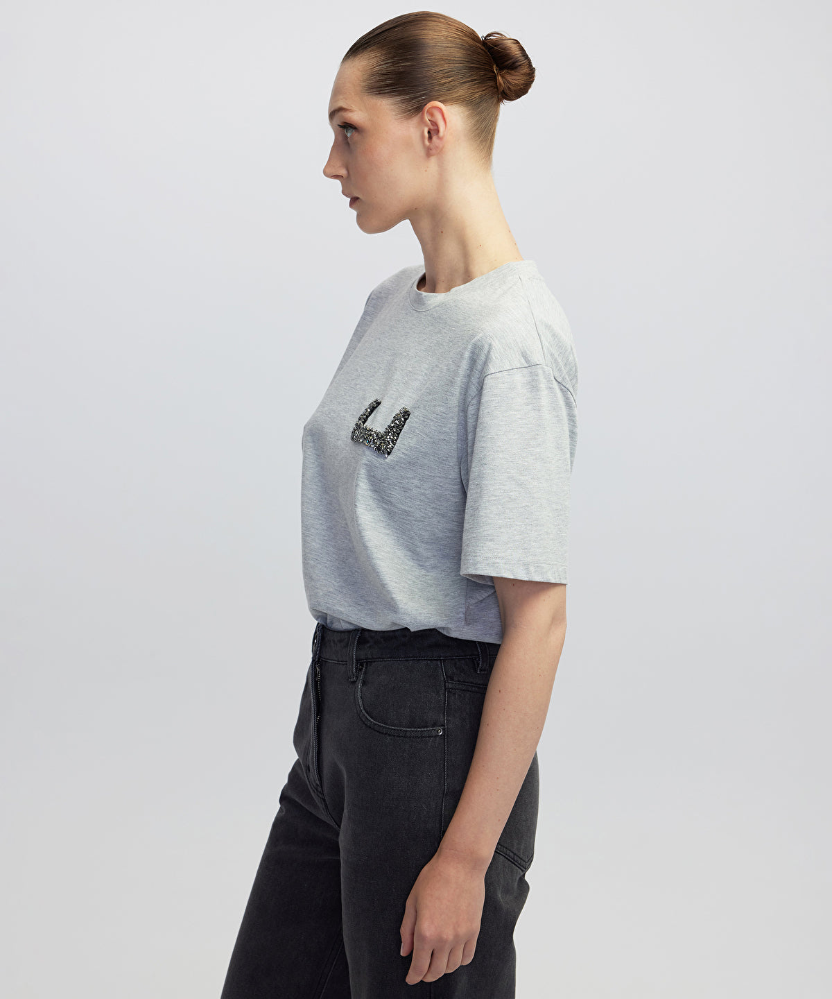 Zoomed Basic T-Shirt with Applique