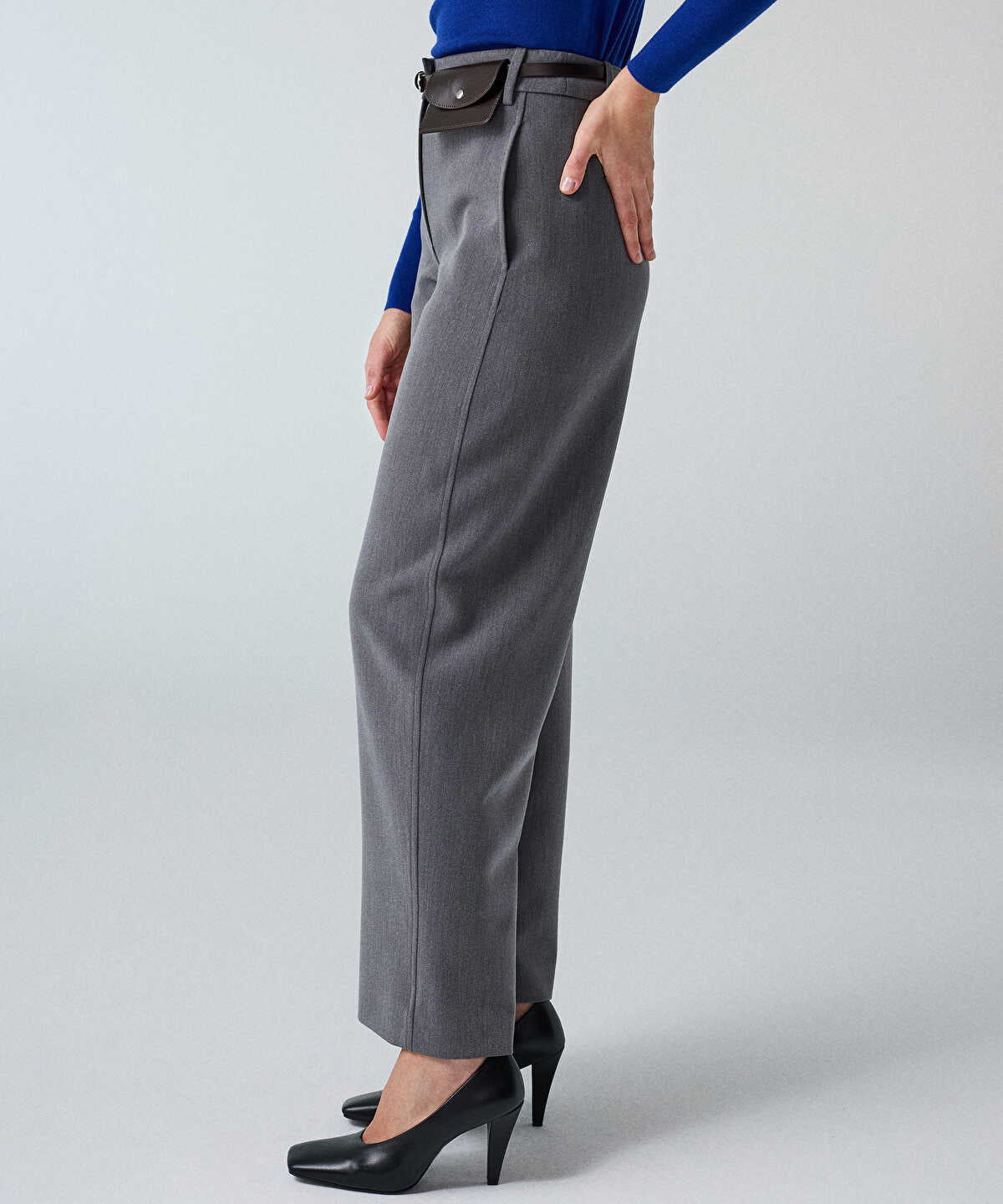 Belted Barrel Trousers