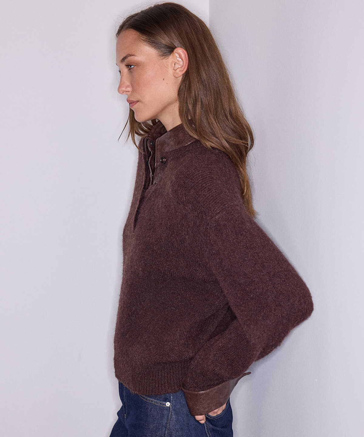 Detachable Croc-Collar Sweater