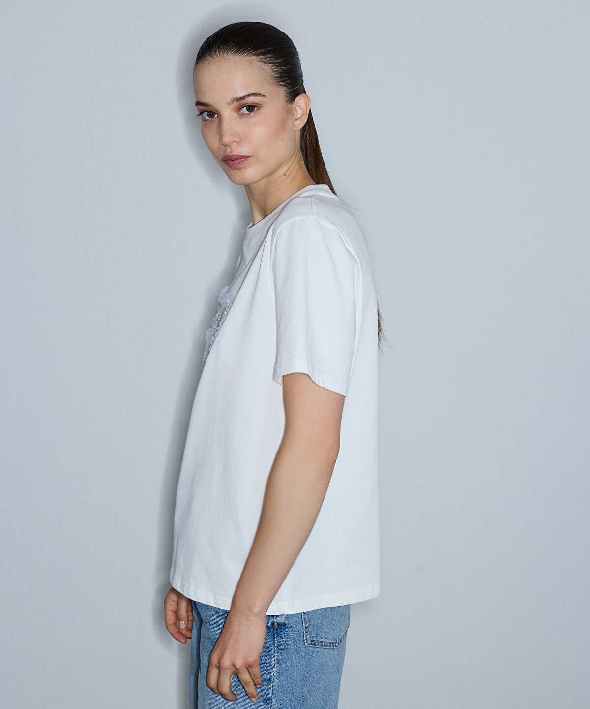 Bow Applique T-Shirt