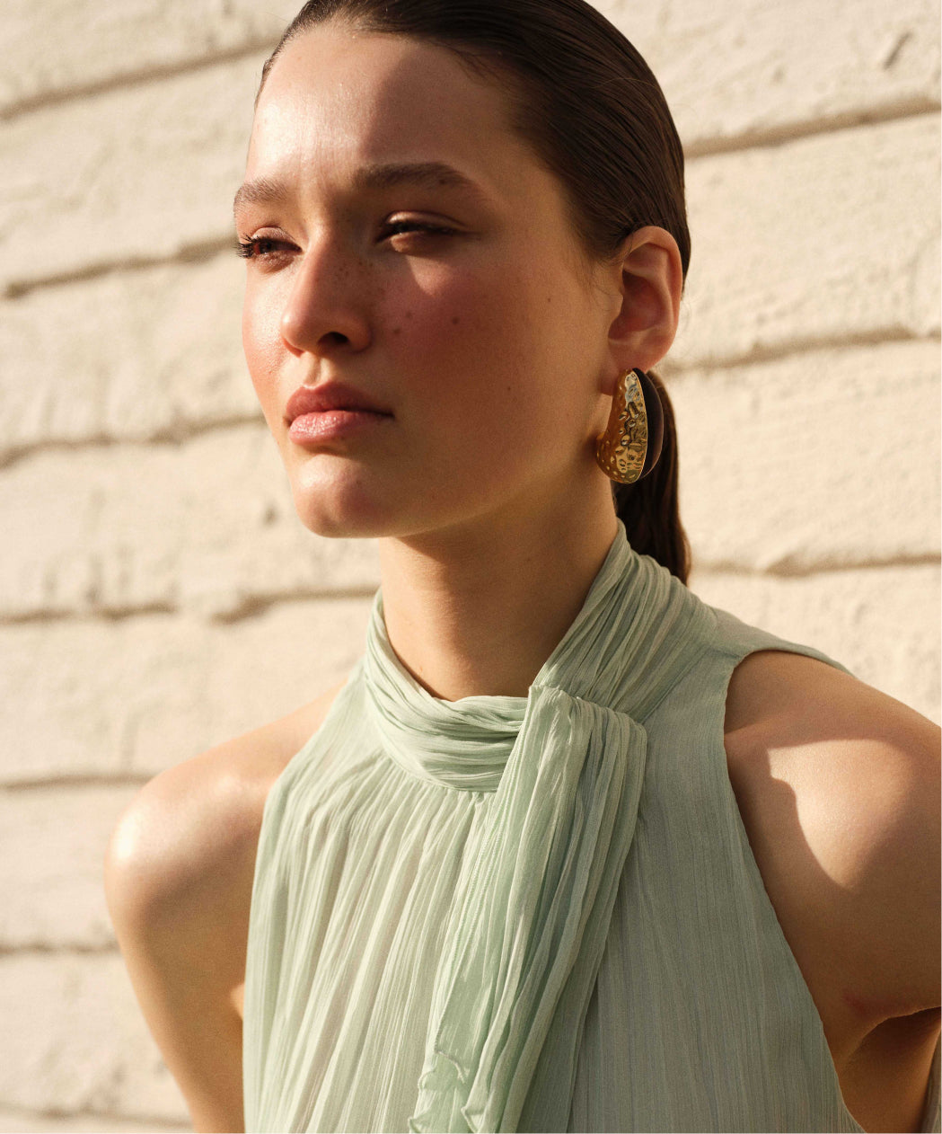 HIGH-SUMMER ACCENTS