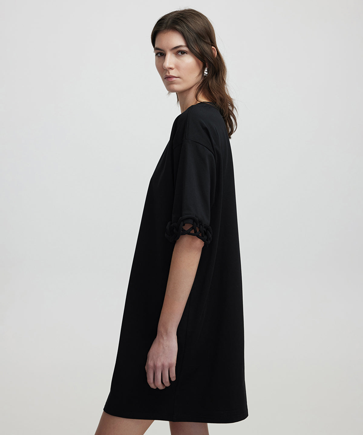 Zoomed Dress With Applique