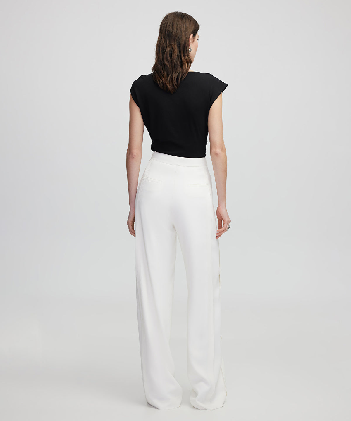Wide-leg trousers