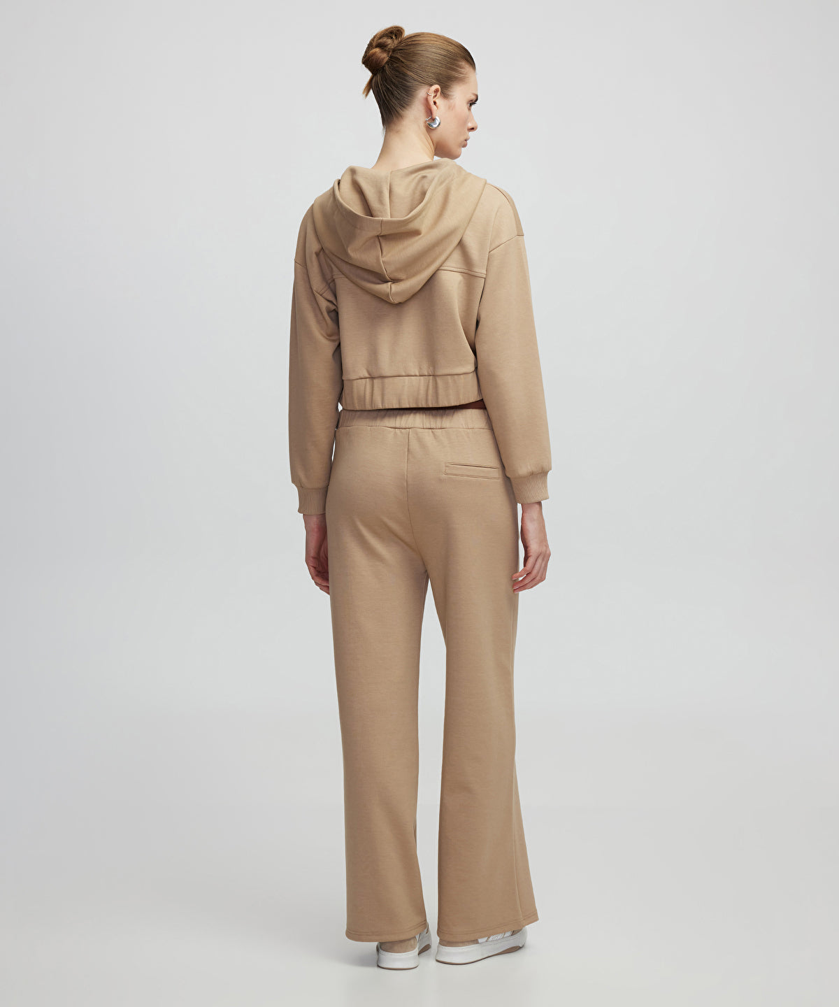 Zoomed Contrast Waistband Trousers