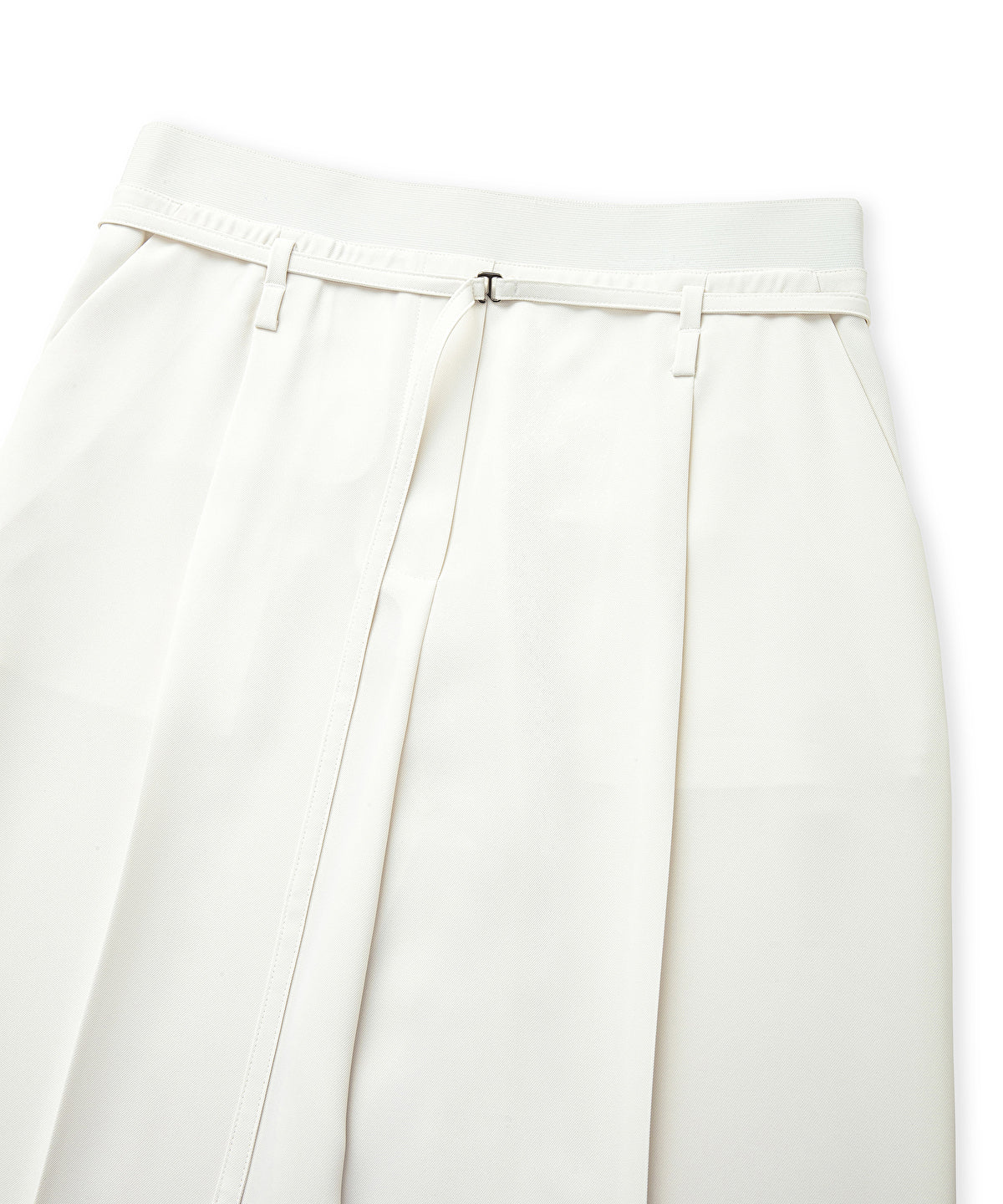 Trousers With Minimal Buckle