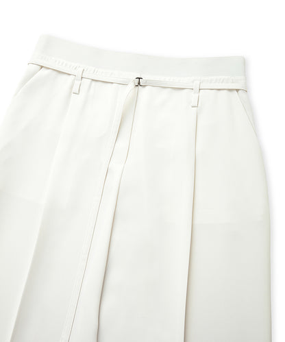 Trousers With Minimal Buckle