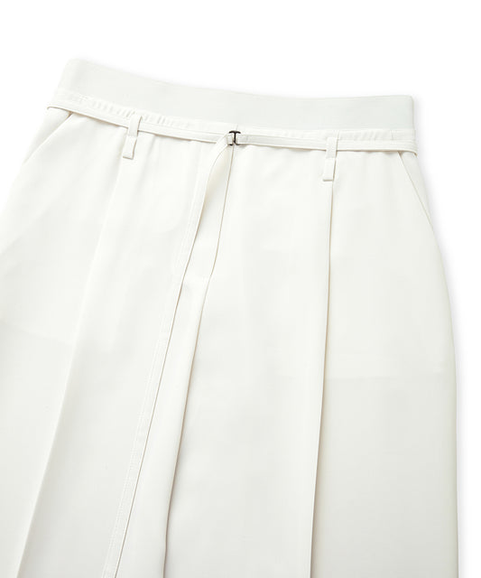 Trousers With Minimal Buckle
