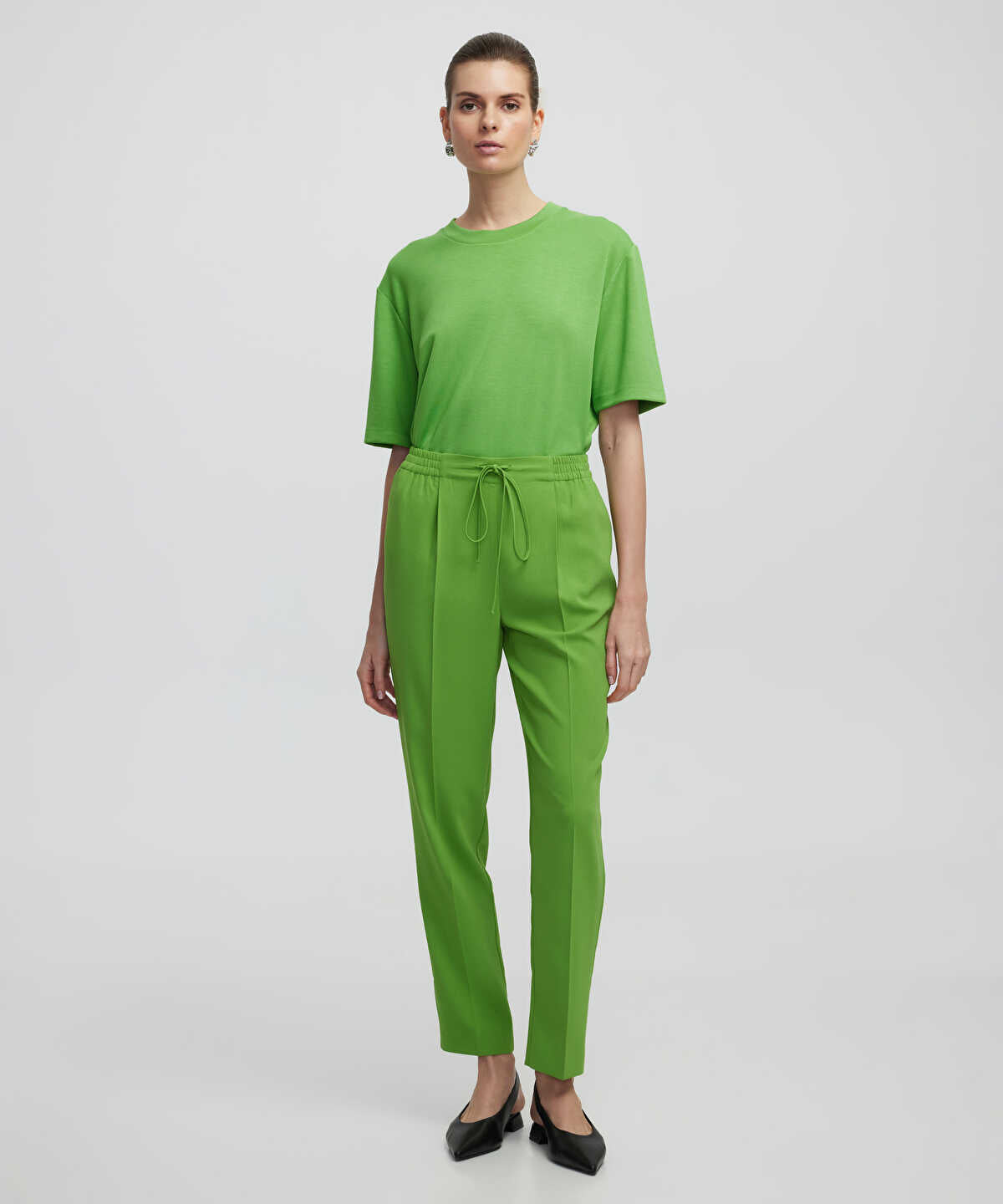 Carrot Fit Trousers