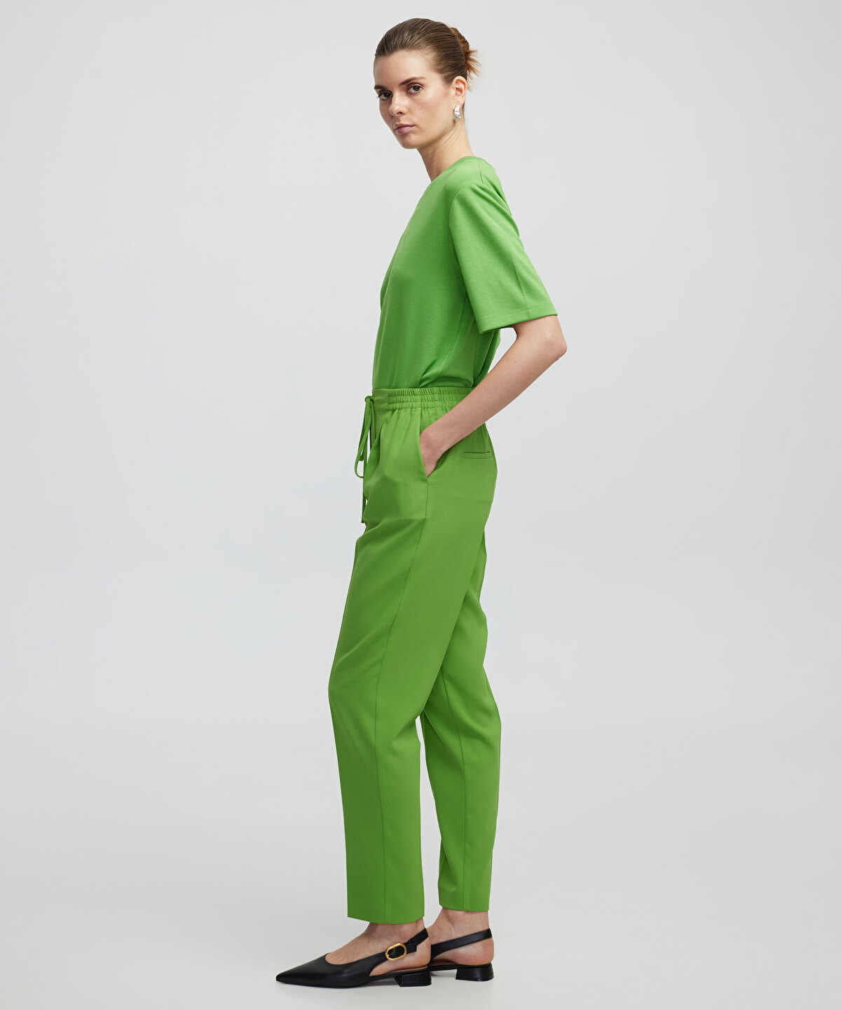 Carrot Fit Trousers