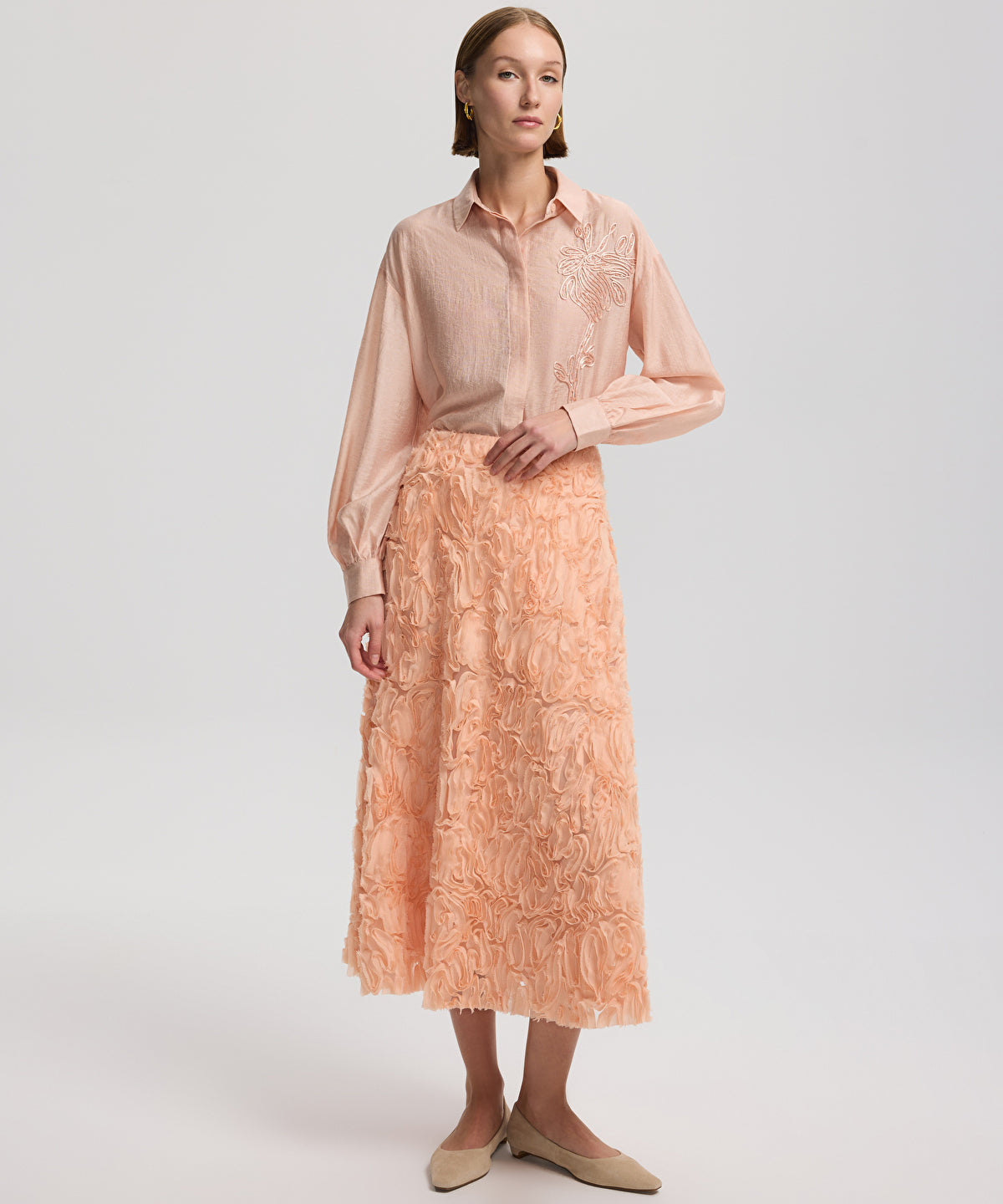 Zoomed Textured Midi Skirt