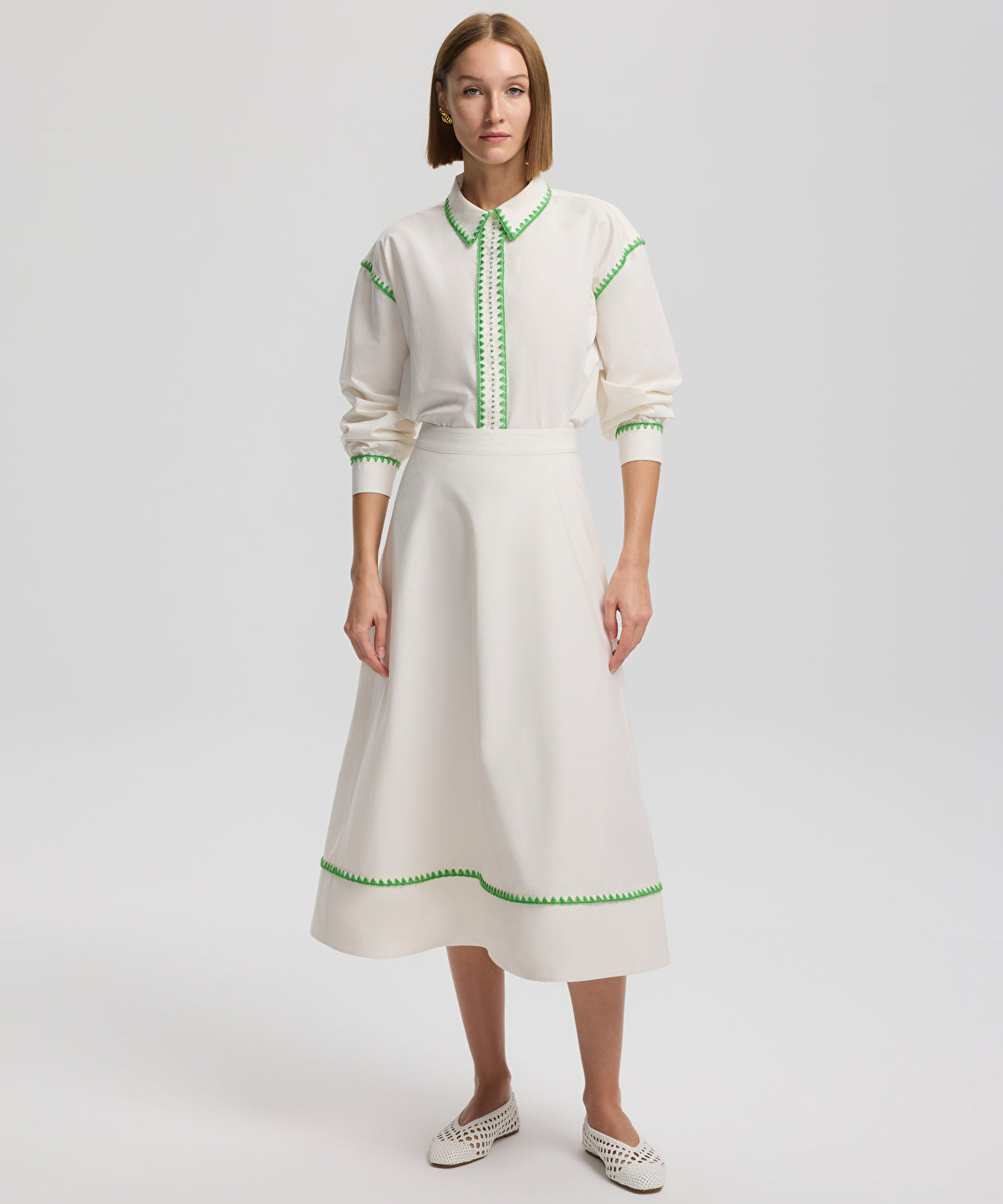 Zoomed Embroidered Skirt
