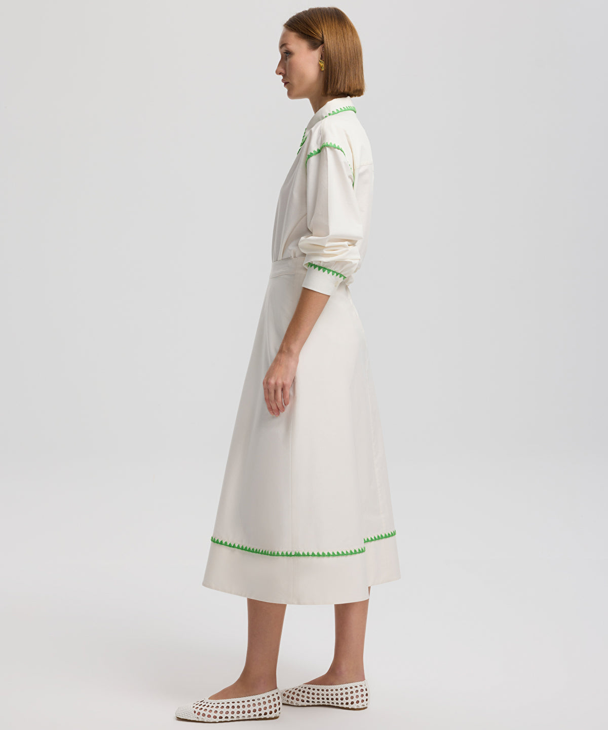 Zoomed Embroidered Skirt