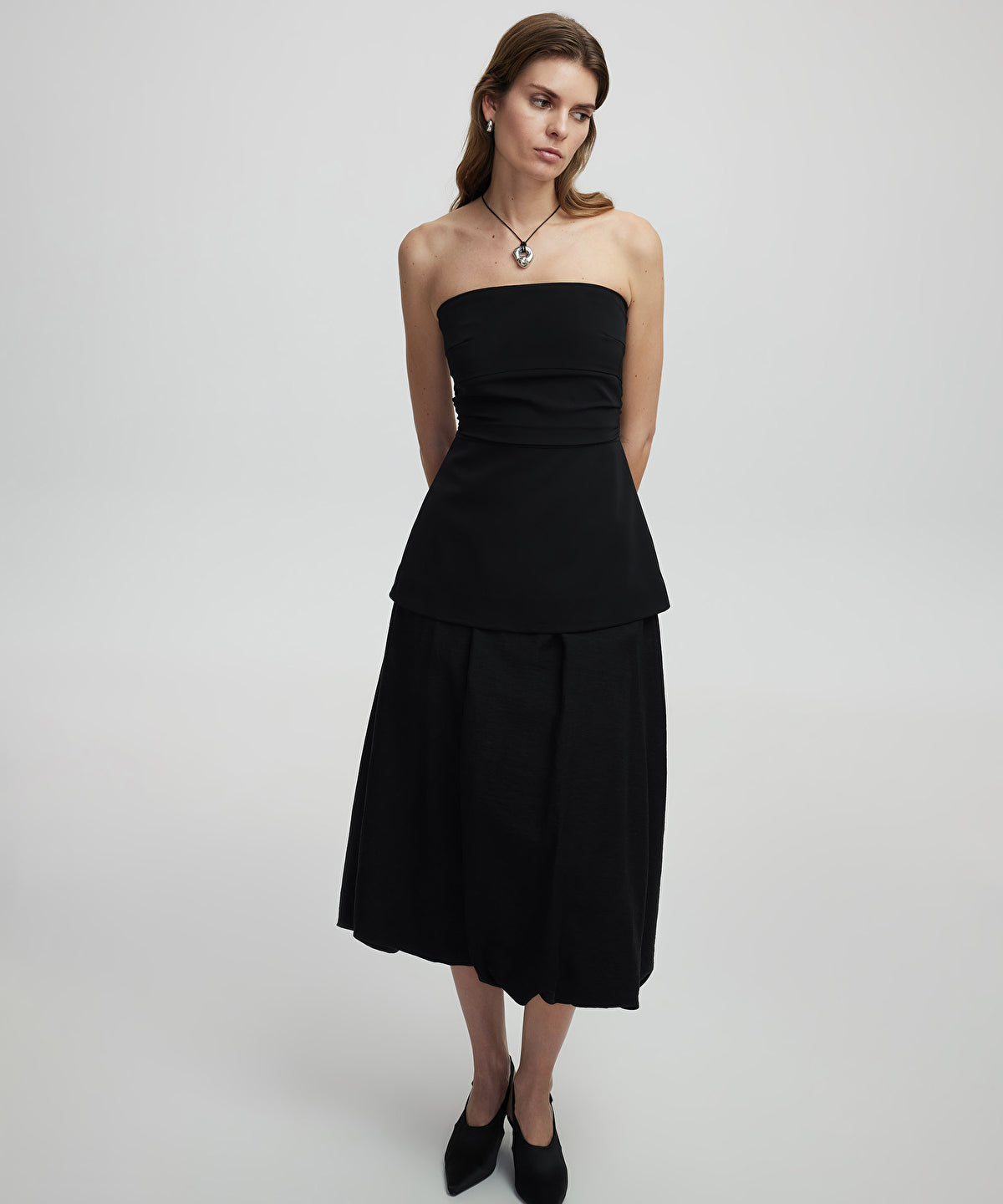 Zoomed Strapless Blouse
