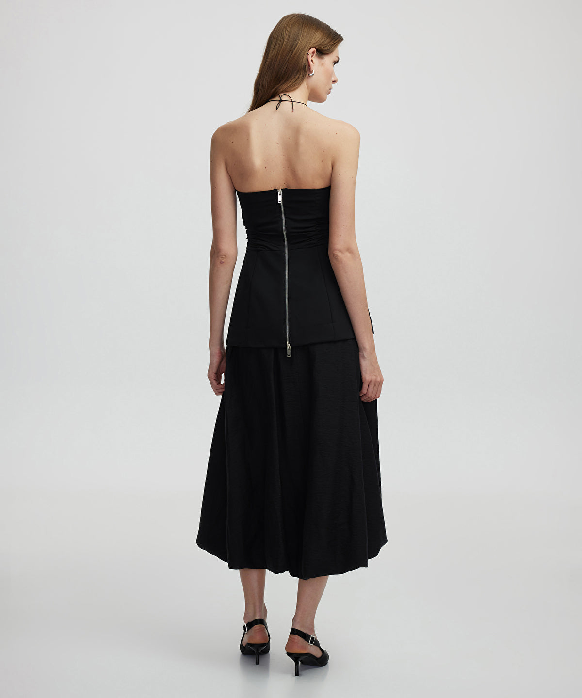Zoomed Strapless Blouse