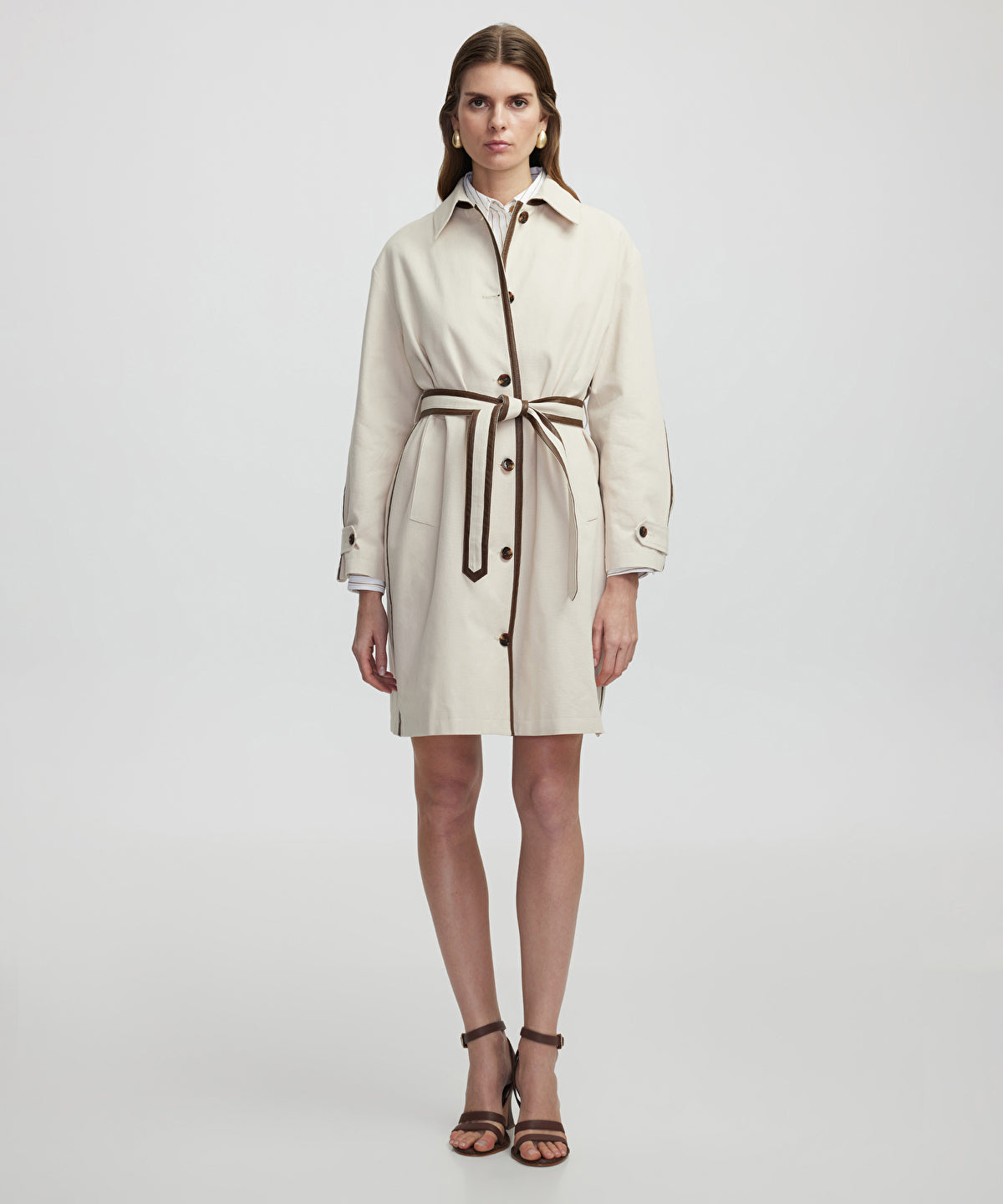 Zoomed Contrast Piping Trench Coat