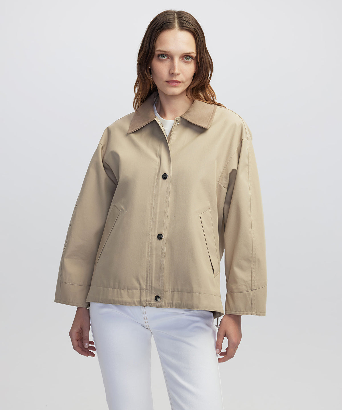 Zoomed Contrast Collar Short Trench Coat