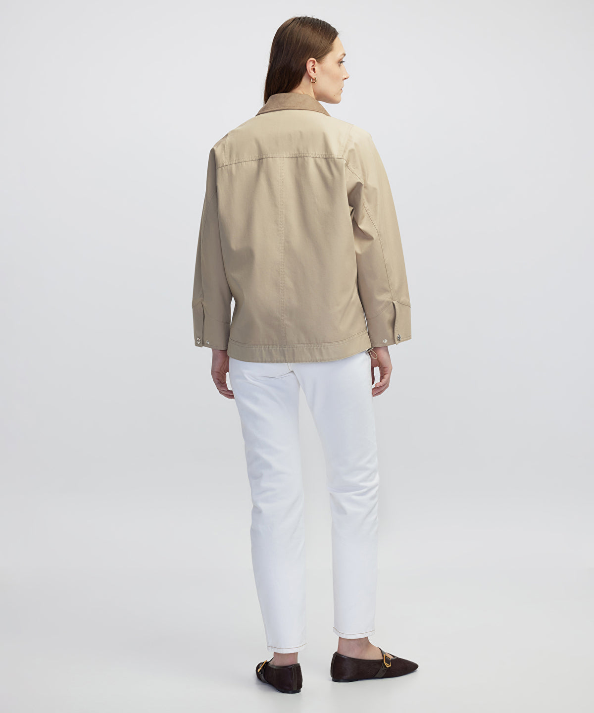 Zoomed Contrast Collar Short Trench Coat