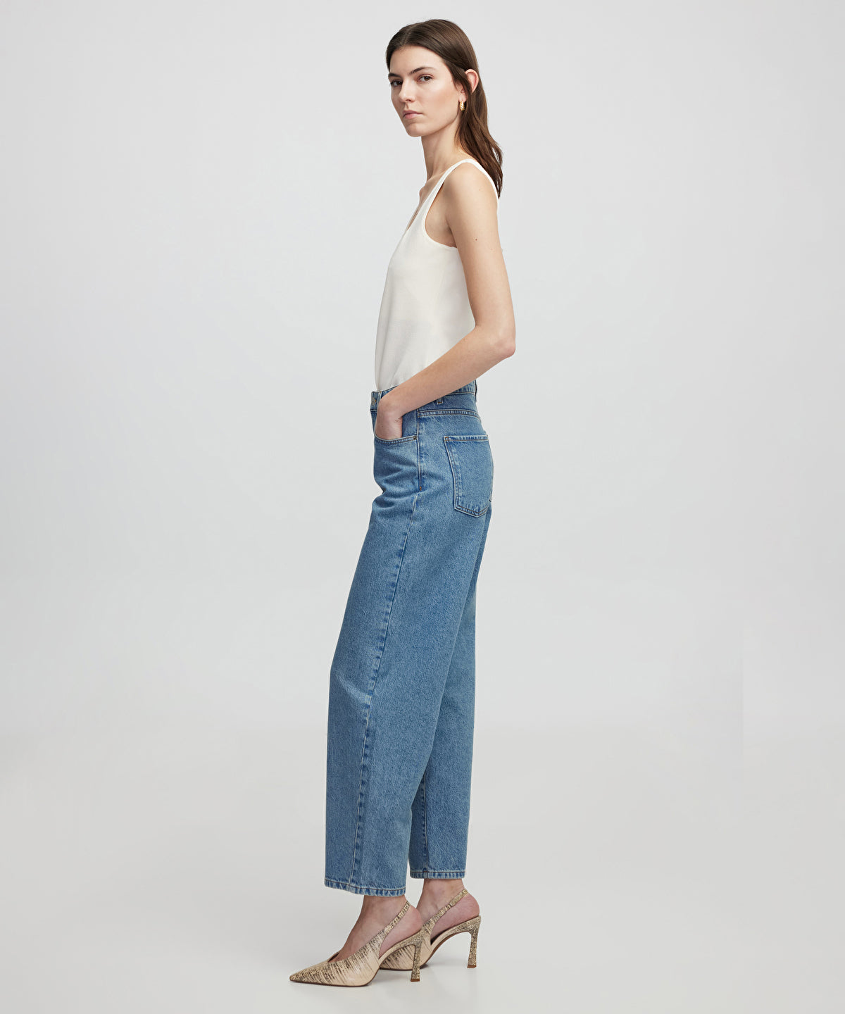 Zoomed Barrel Jeans