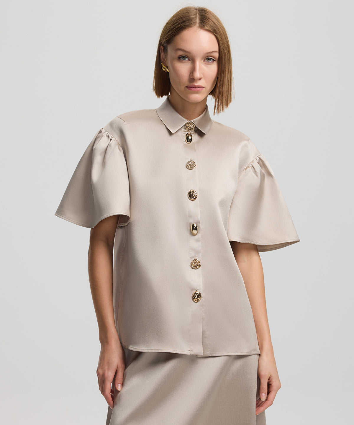 Zoomed Satin Shirt With Golden Buttons