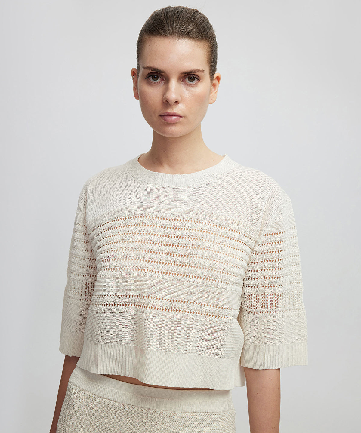 Zoomed Contrast Textured Knit Sweater