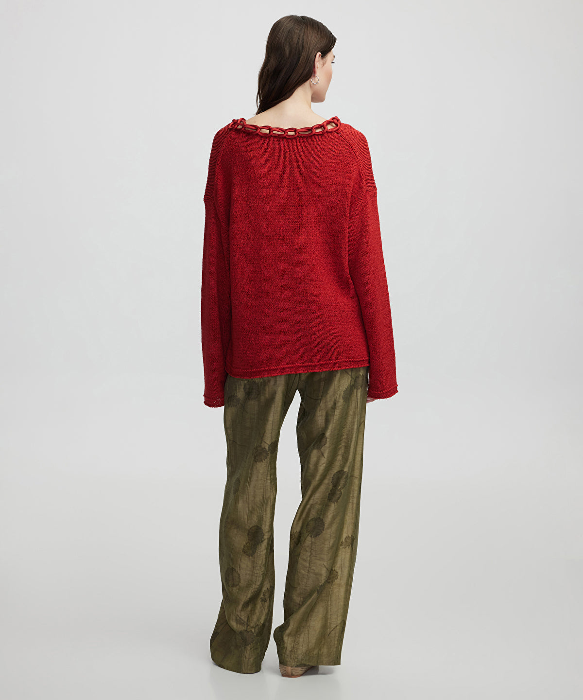 Zoomed Knit Sweater With Applique