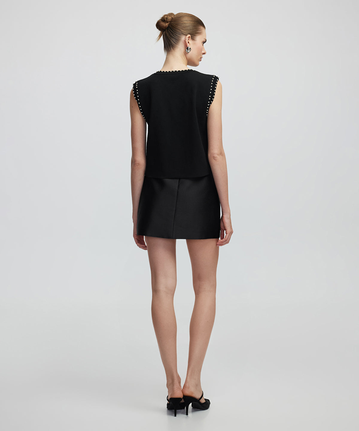 Zoomed Knit Vest with Faux Pearls
