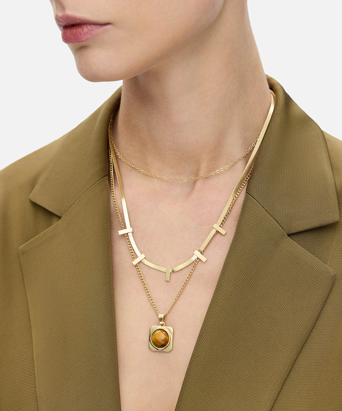 Layered necklace