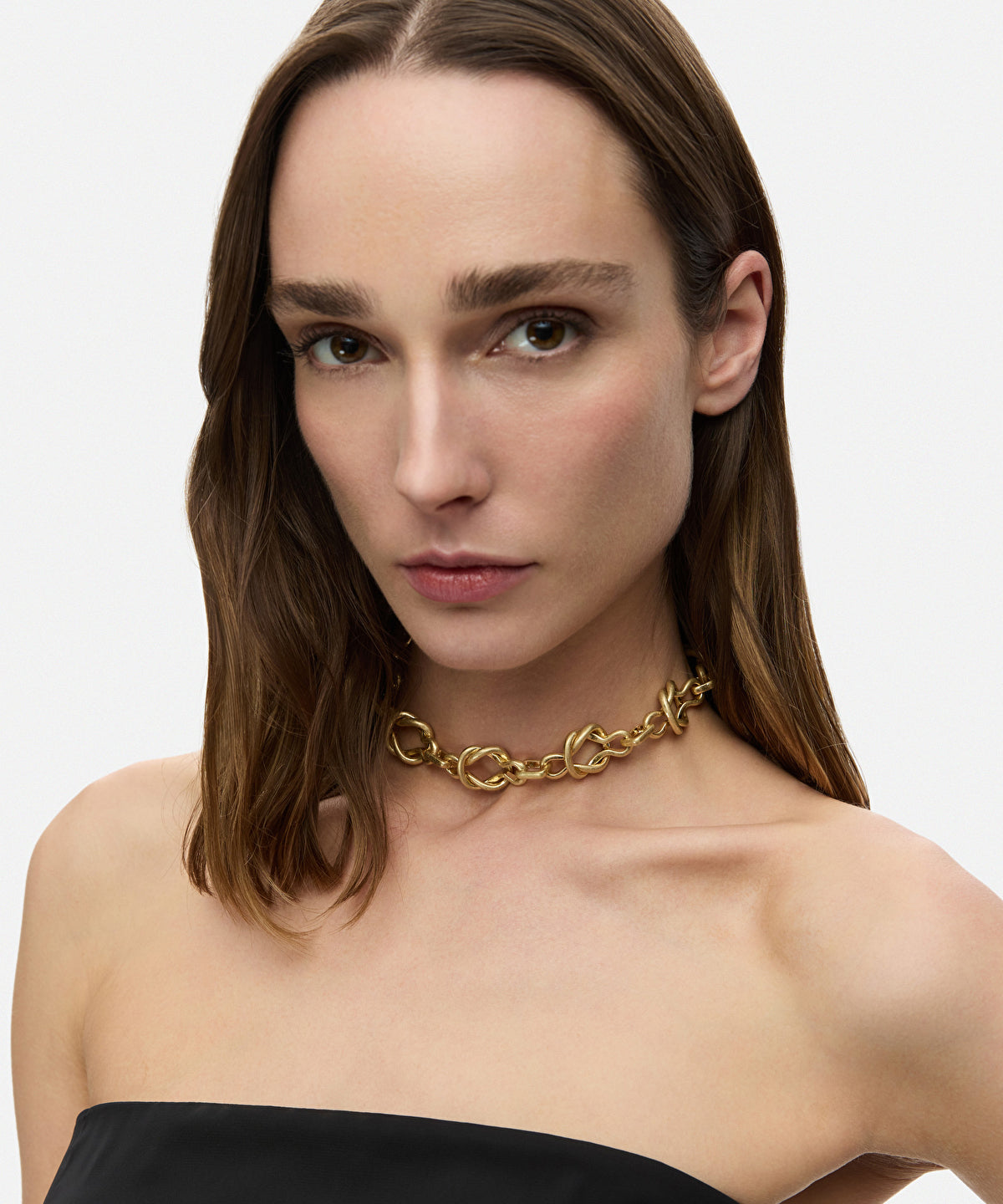 Intertwined necklace