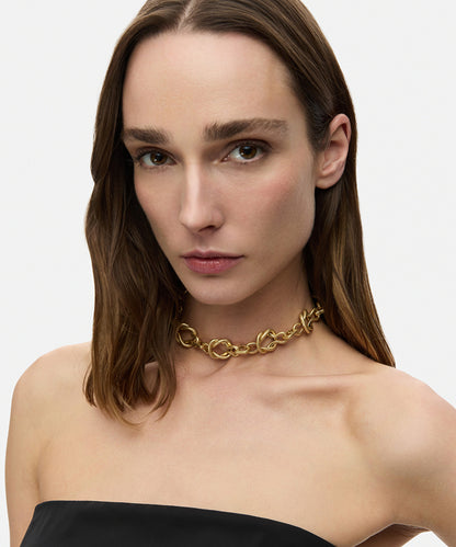 Intertwined necklace
