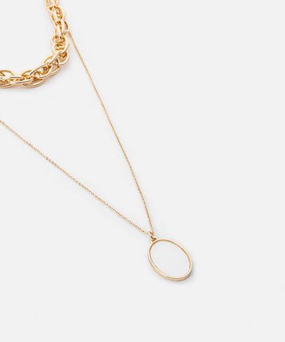 Contrast Pendant Chain Necklace