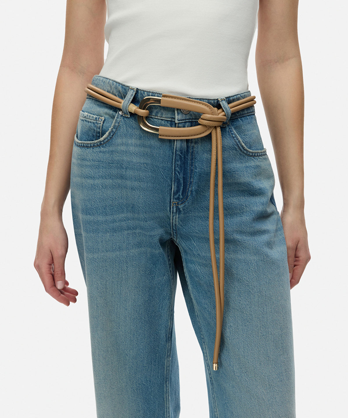 Zoomed Cord Belt