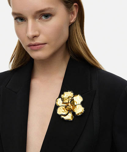 Flower brooch