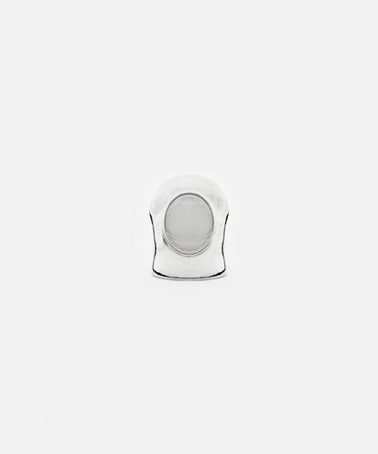 Metal ring with resin