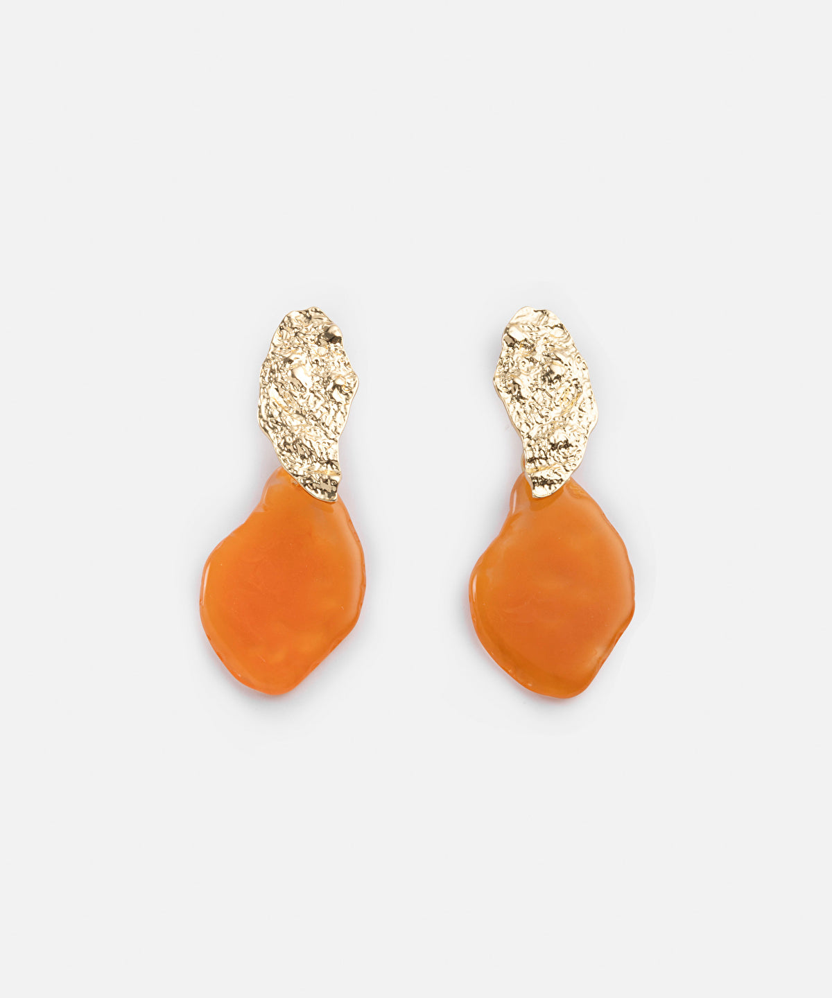 Contrast resin amorphous earrings